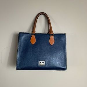 Dooney & Bourke Bag
